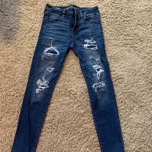 Ripped American Eagle jeans size 8